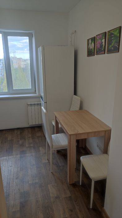 3к.Подобово, Погодинно,метро Лівобережна 10 хвилин пішки