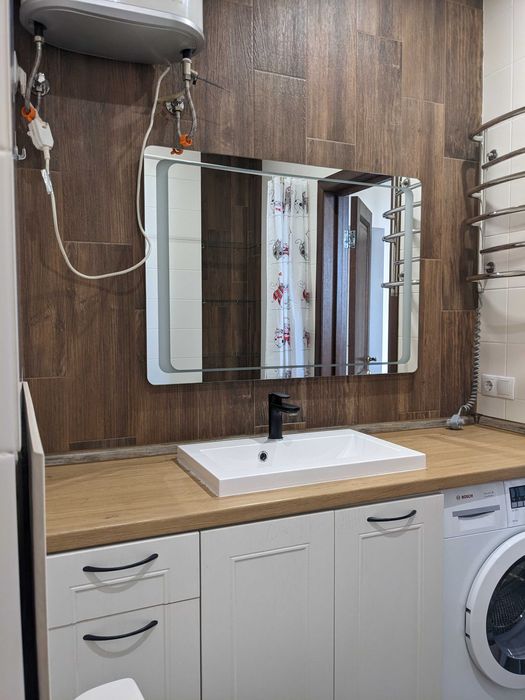 Оренда 1 кім. квартири студії. Метро Нивки. Вул. Олександрівська 1.