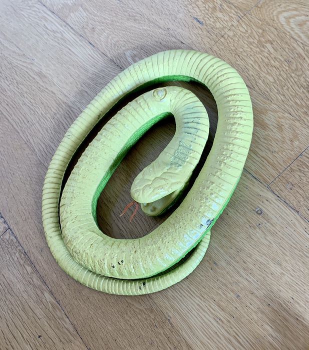 Cobra falsa (de borracha)
