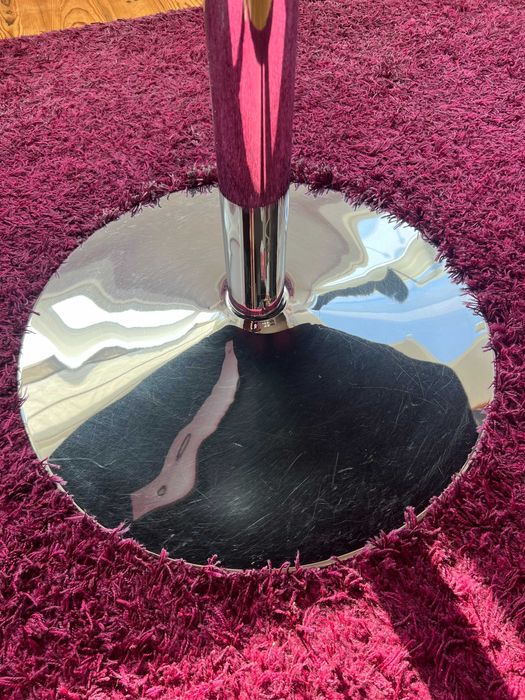 Mesa de Jantar oval com tampo em vidro