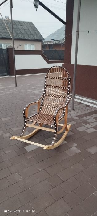 Крісло гойдалка плетене з лози розбірне букове