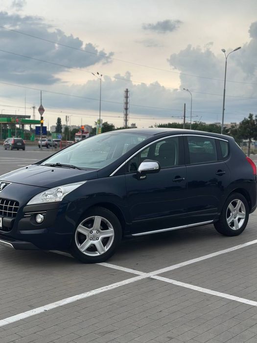 Peugeot 3008 2011