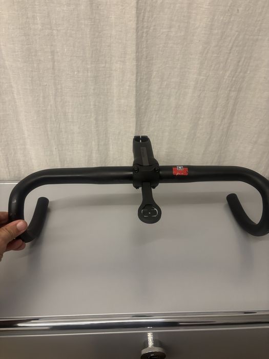 Guiador e avanço specialized