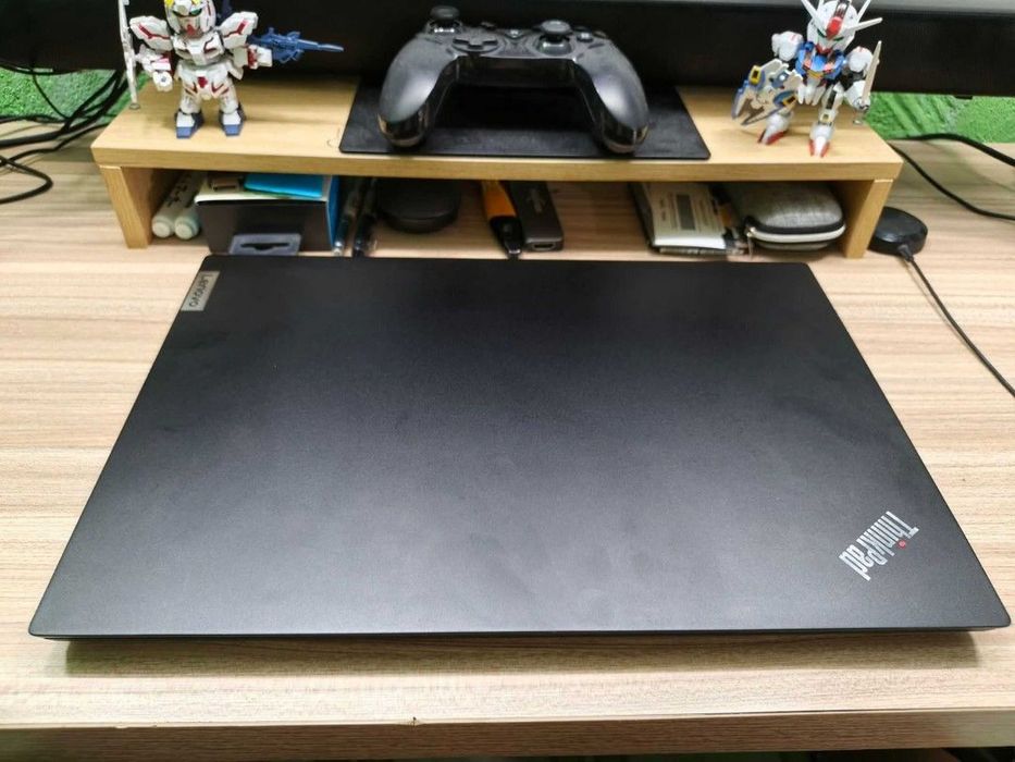 Lenovo Octacore 15.6" i5/16GB/385Nvme classe Profissional