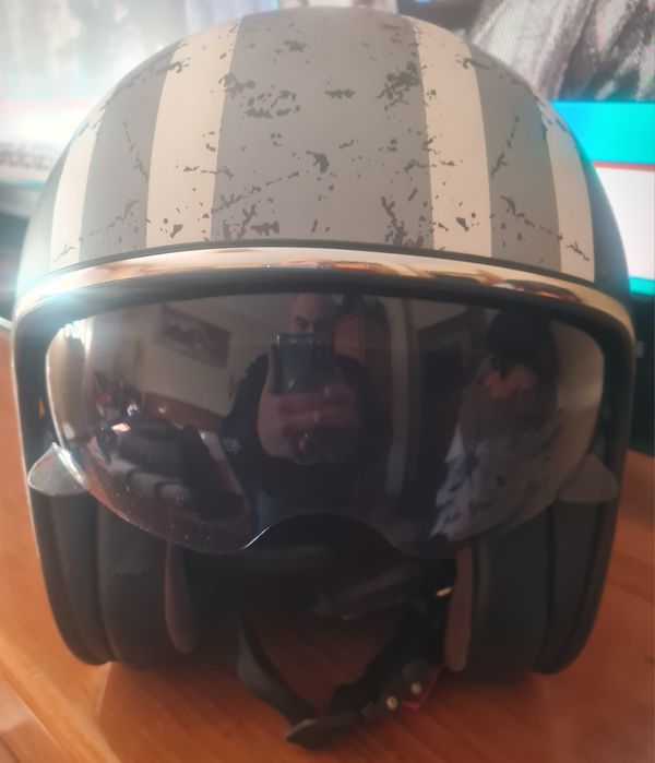 Capacete Origine café Racer com pintura especial