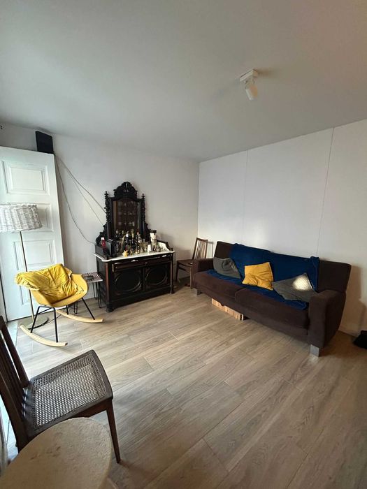 Quarto para arrendar na foz em frente a orla