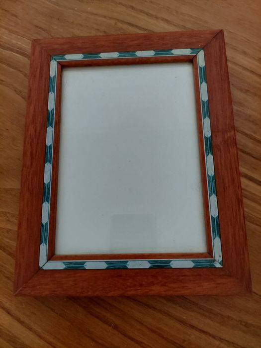 Moldura fotográfica tamanho 12x16,5cm