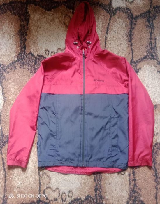 Продам ветровку на парня
