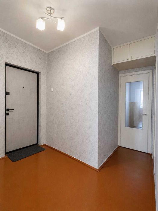 Продам однокімнатну квартиру по вул. Сірка