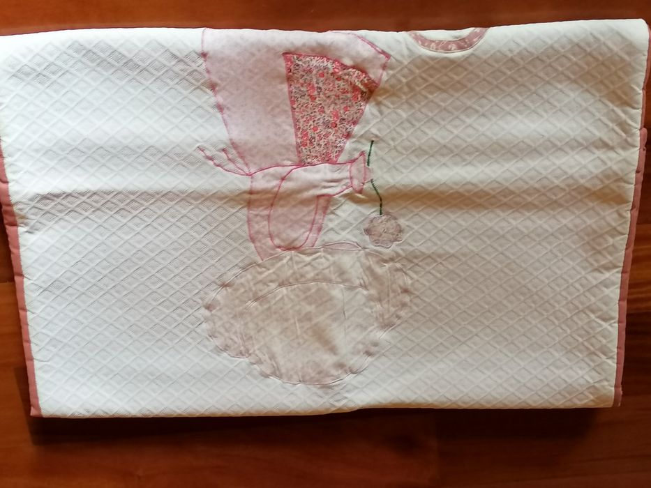 Colcha  para caminha de bebé