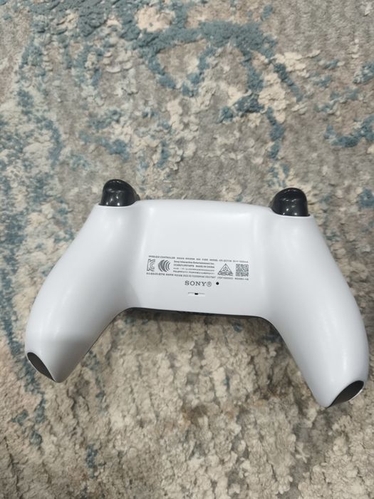 Vendo imitação de comando ps5 ,da na ps4