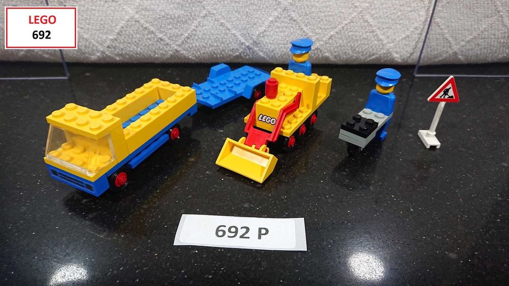 LEGO Anos 70: 692; 694; 692; 655; 693; 612; 615; 696