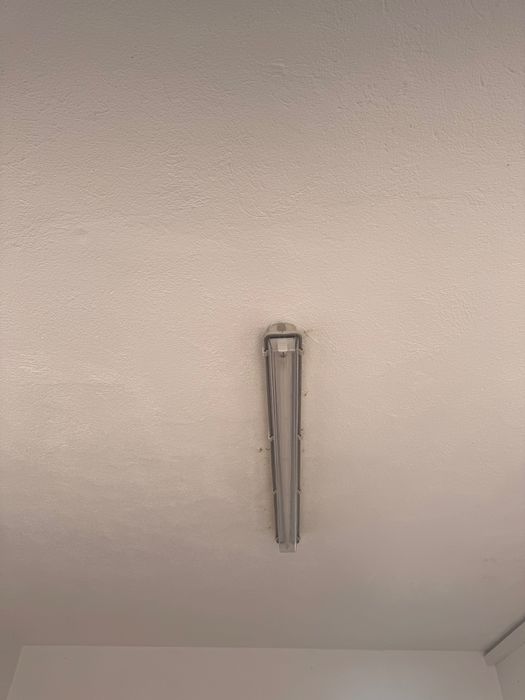 Candeeiro com fluorescente