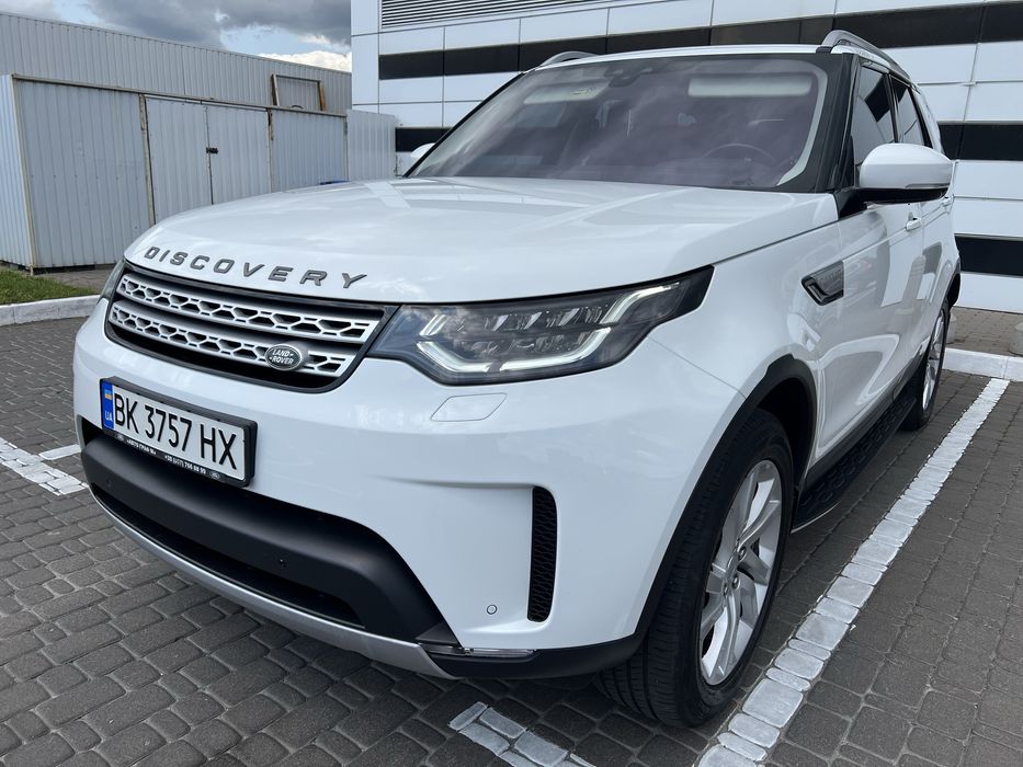 Автомобіль Land Rover Дискавері 5