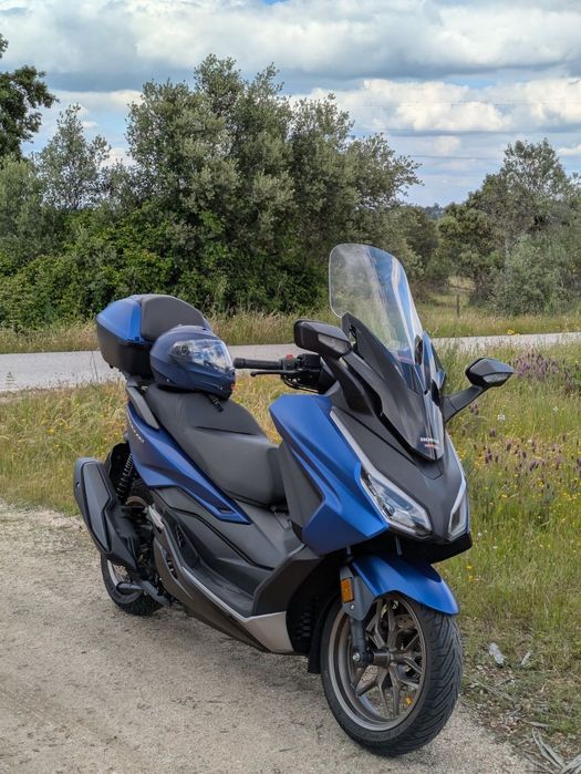 Vendo forza 350 de 2023