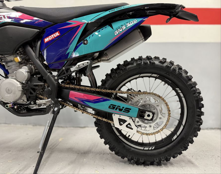 Ендуро GEON Dakar GNS 300 NB