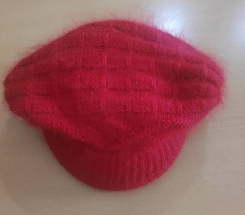 Gorro boné de lã vermelha