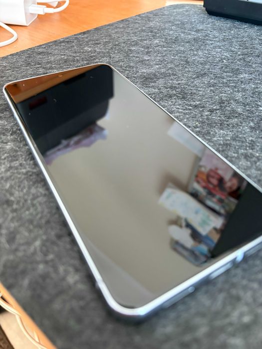 Google Pixel 8 Pro 128GB – bardzo dobry stan, pudełko i dokumenty
