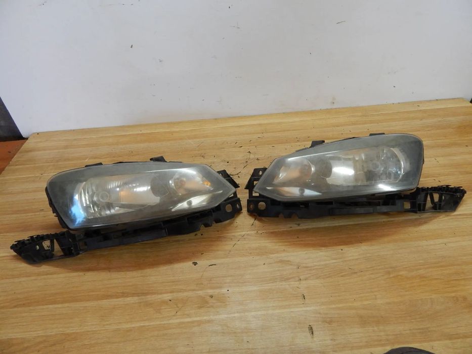 Lampa reflektor przód ślizg mocowanie VW Polo V 6R 09-17 Łuków części