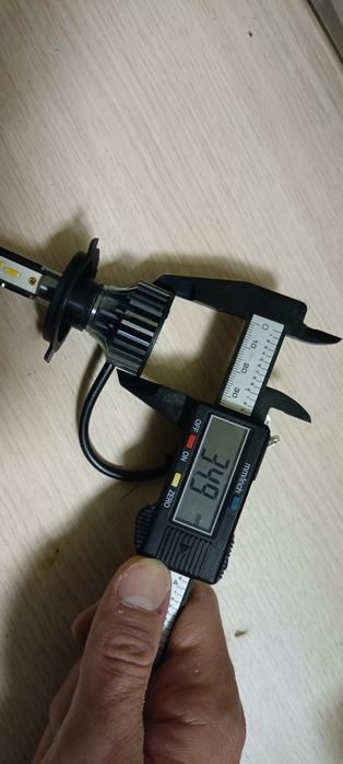 Żarówki ledowe h4, barwa 4300