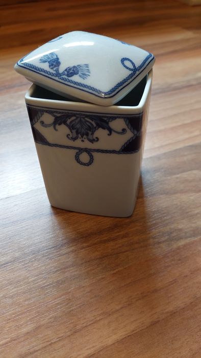 Conjunto azul e branco Vista Alegre