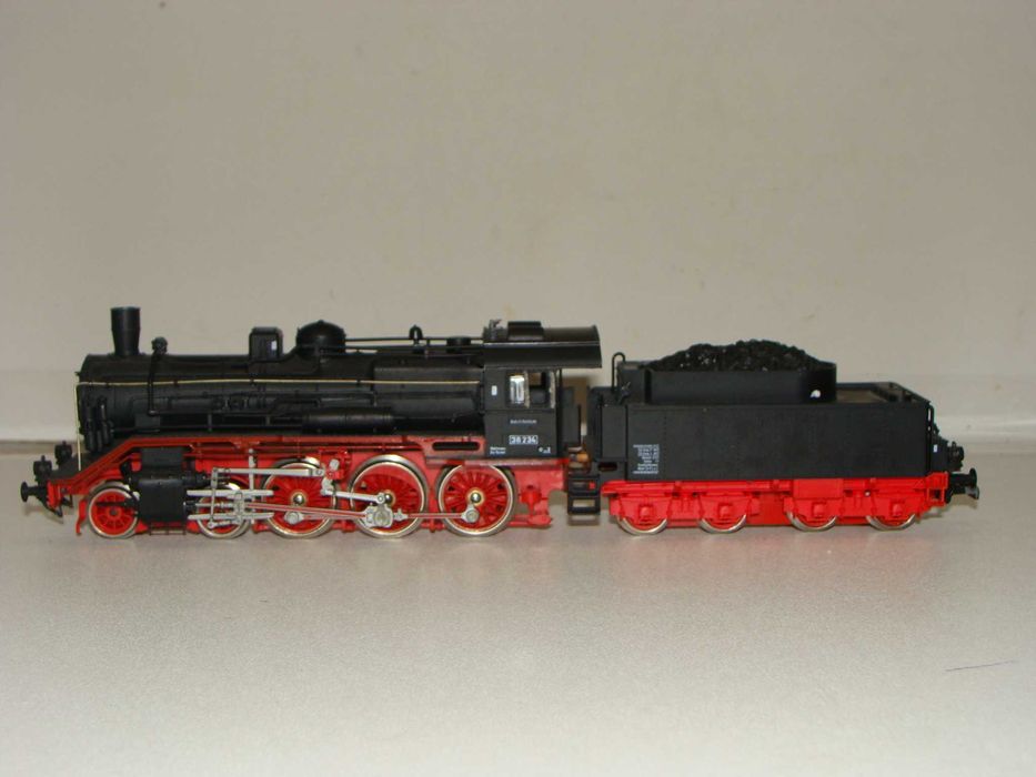 Lokomotywa parowóz Br 38 234 - Piko - H0
