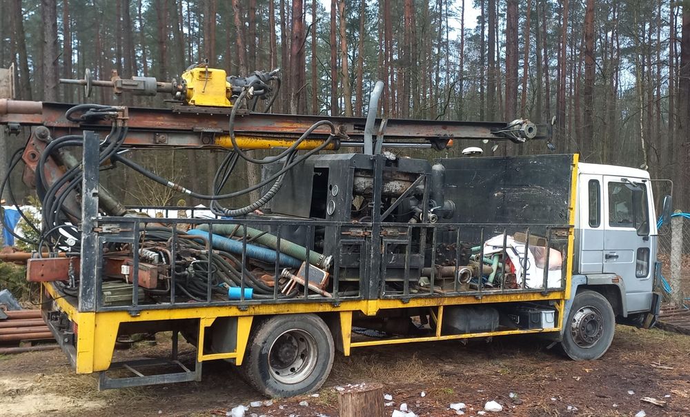 Wiertnica URB do studni głębinowych I pomp ciepła  Volvo FL 614