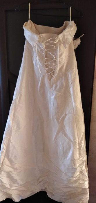 Suknia ślubna w kolorze ecru, rozm. 42