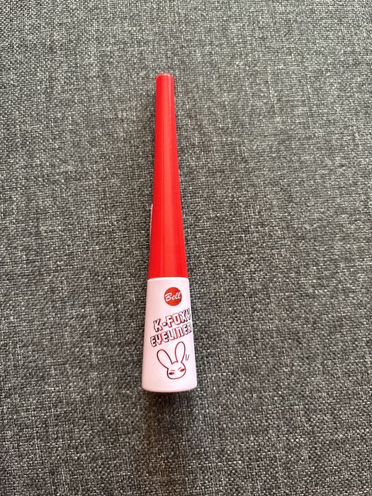 Eyeliner w płynie różowy Bell