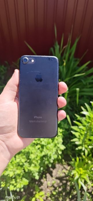 iPhone 7 32gb newerlock