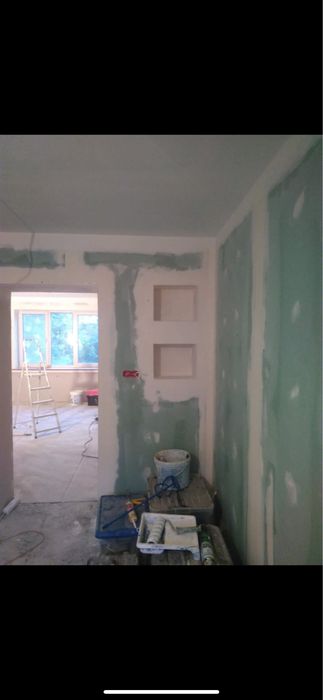 Remonty mieszkań tynki maszynowe sufity podwieszane płytki szpachle