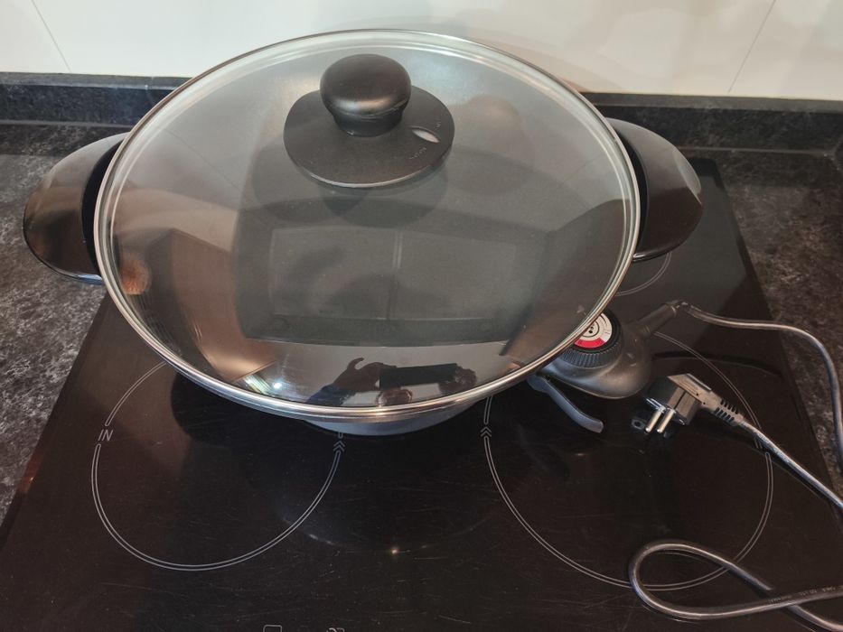 Wok eléctrico usado 2 vezes