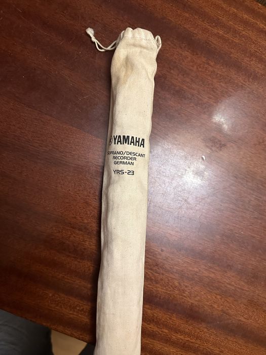 Блок-флейта YAMAHA yrs-23