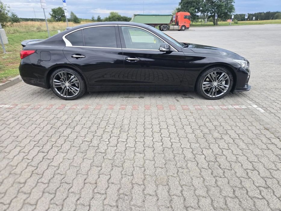 Infiniti Q50
