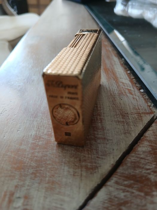 Isqueiro Dupont dourado