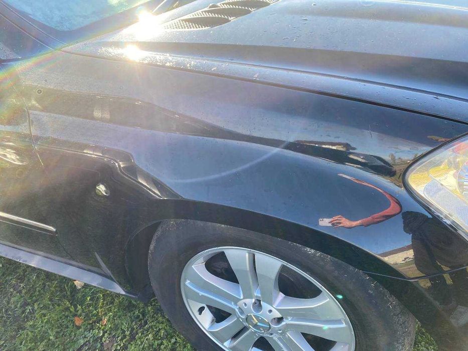 Крило праве Мерседес ГЛ 164 колір 197 Mercedes GL w164