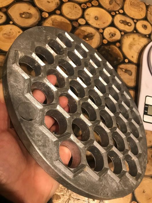 Пельменніца СССР товста та важка