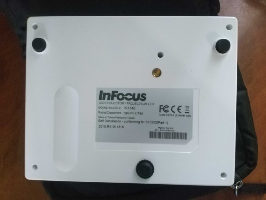 LED DLP HDMI HD проектор Infocus IN1146Pro: плеер, 1000 ANSI Lm, DC19V