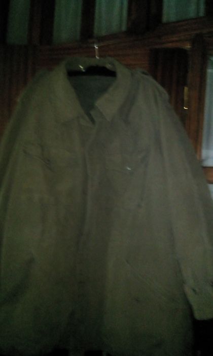 Casaco militar anorak bom estado tem forro amovível