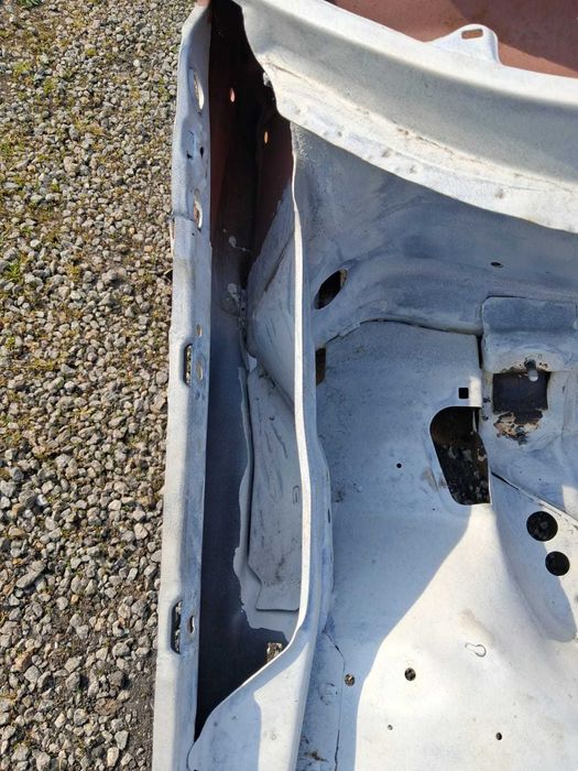 Nadkole ćwiarta prawa przód mercedes W123