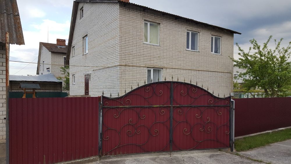 Продам котедж в шепетівському р-ні с.Цвітоха Хмельницької обл.