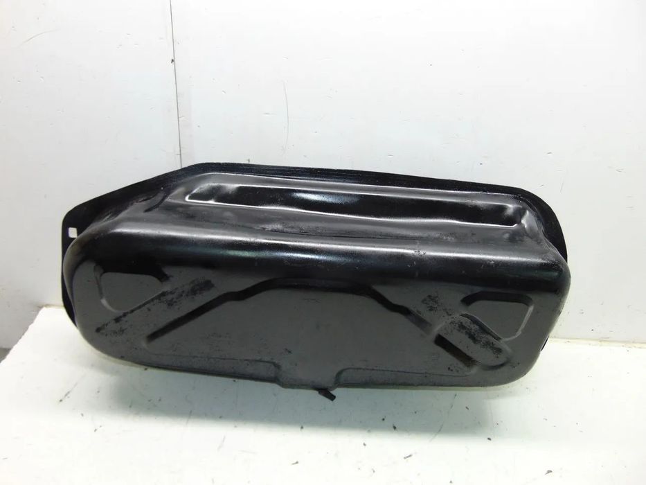 Toyota Corolla KE 20 depósito gasolina