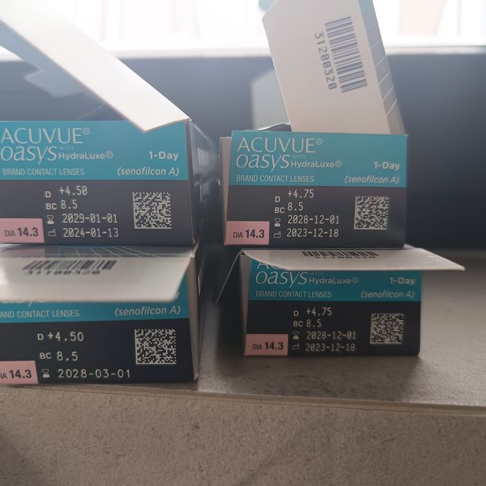 soczewki Acuvue Oasis 1-day 4 opakowania +4.5 i + 4.75