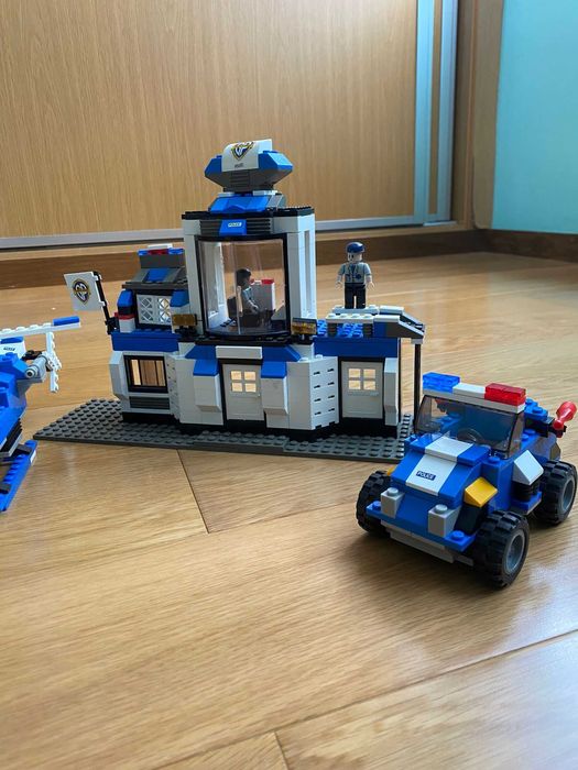 Lego polícia com manual de instruções