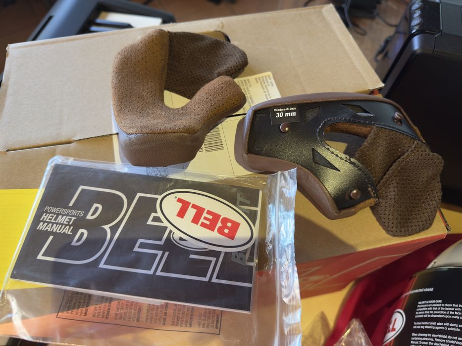 Capacete Bell Bullitt Stripes Pearl White XL