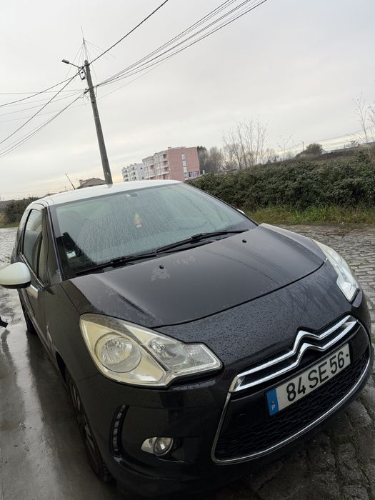 Citroen Ds3 preto e branco