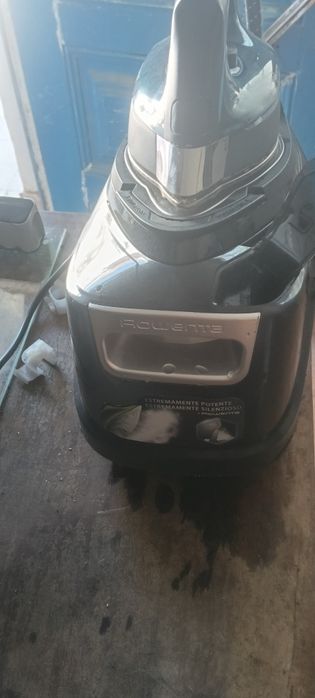 Ferro de caldeira rowenta (ler descrição)