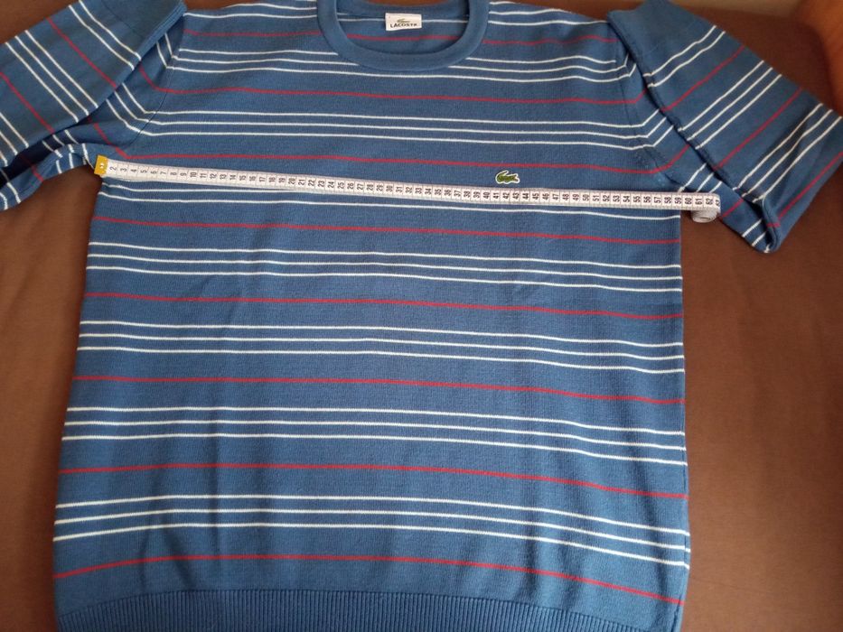 Sweterek marki Lacoste