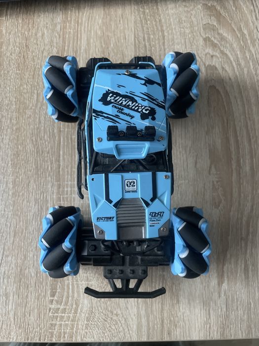 Трюкова машина джип