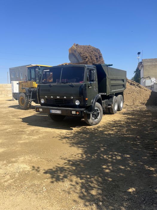 Вывоз мусора , отсев песок , цемент .